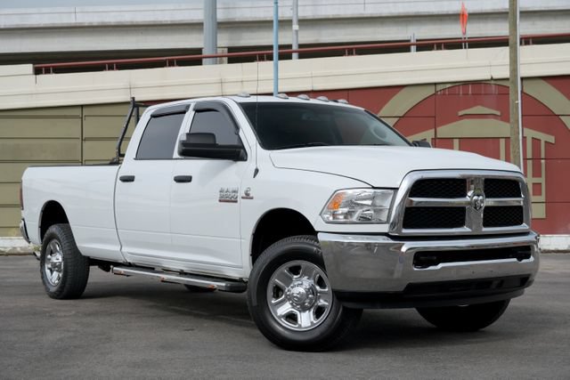 Used 2018 RAM 3500 Tradesman w/ Chrome Appearance Group AWD/4WD image 1