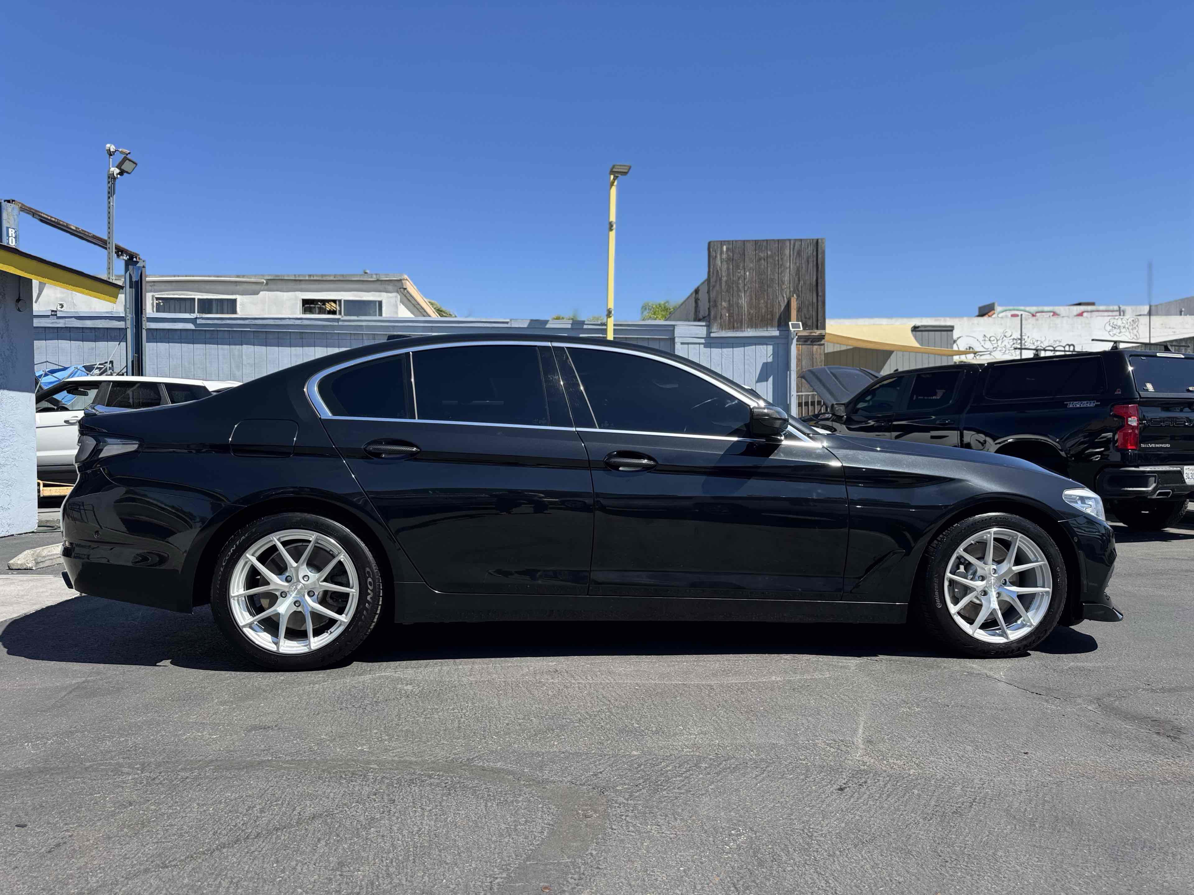 Used 2018 BMW 540i image 4