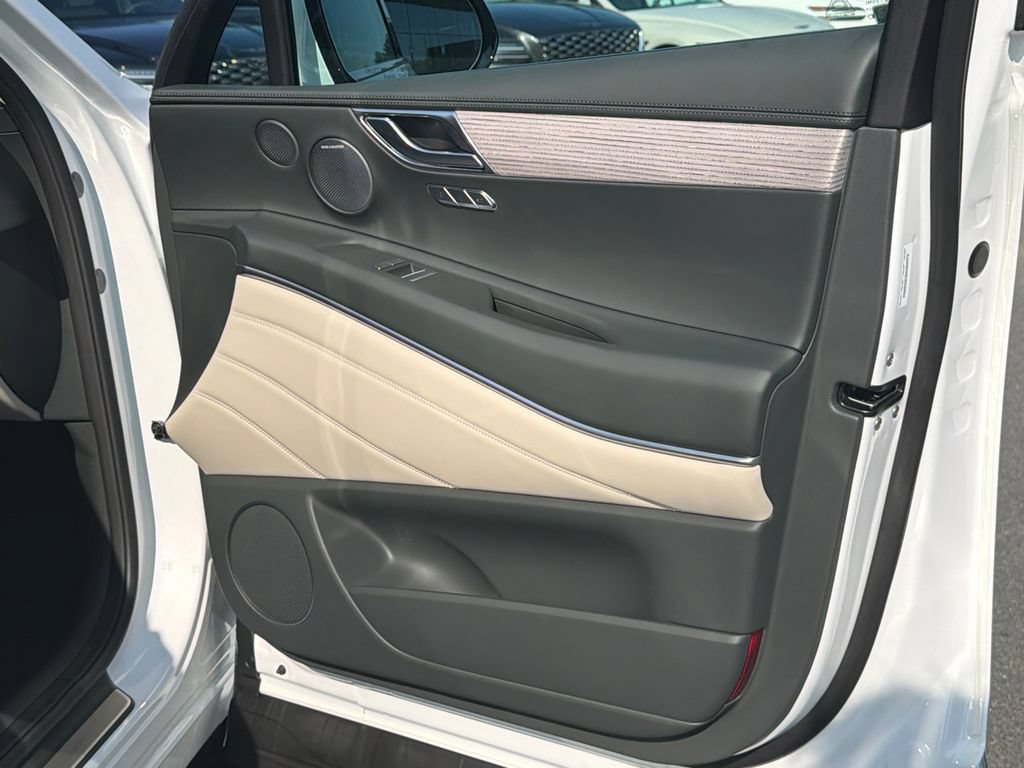 New 2027 Genesis GV80 3.5T Prestige AWD/4WD image 16