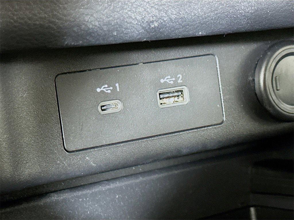 Used 2023 Nissan Rogue SV w/ SV Premium Package image 30