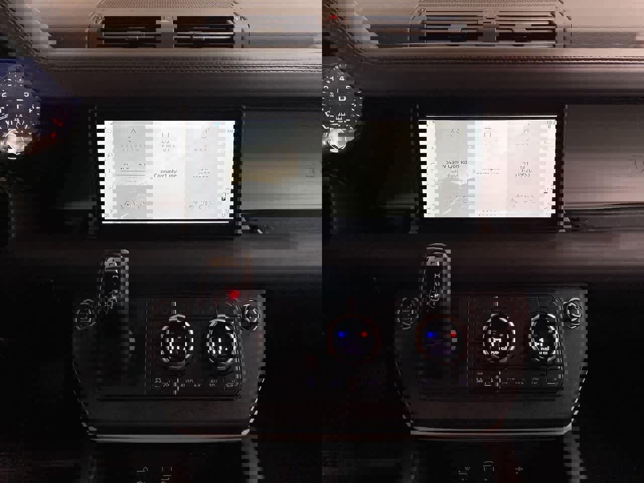 Used 2020 Land Rover Defender 110 HSE image 25