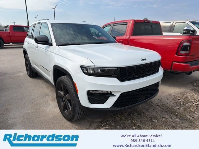 Used 2024 Jeep Grand Cherokee Limited w/ Black Appearance Package image 1