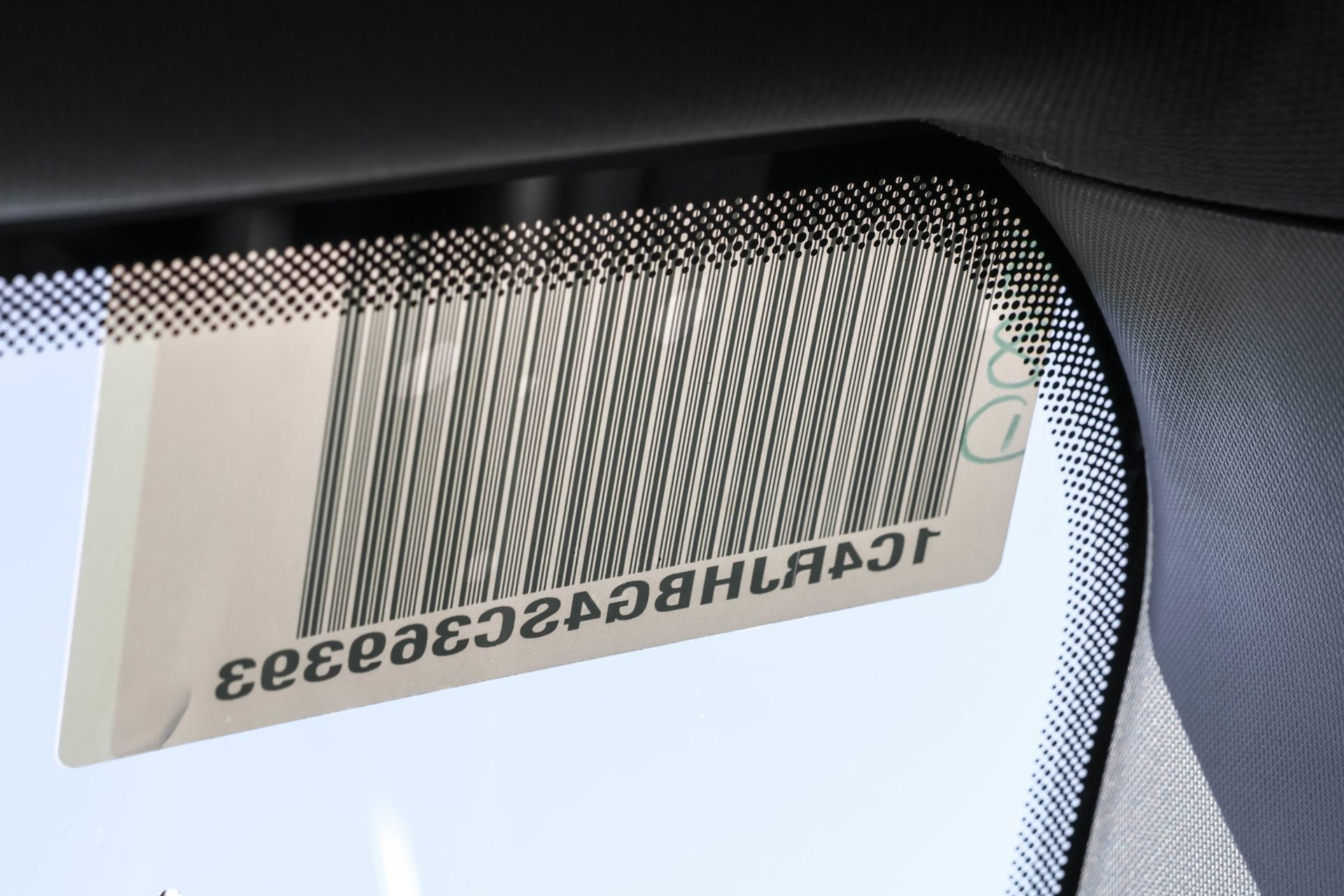 New 2025 Jeep Grand Cherokee Limited w/ Black Appearance Package image 29