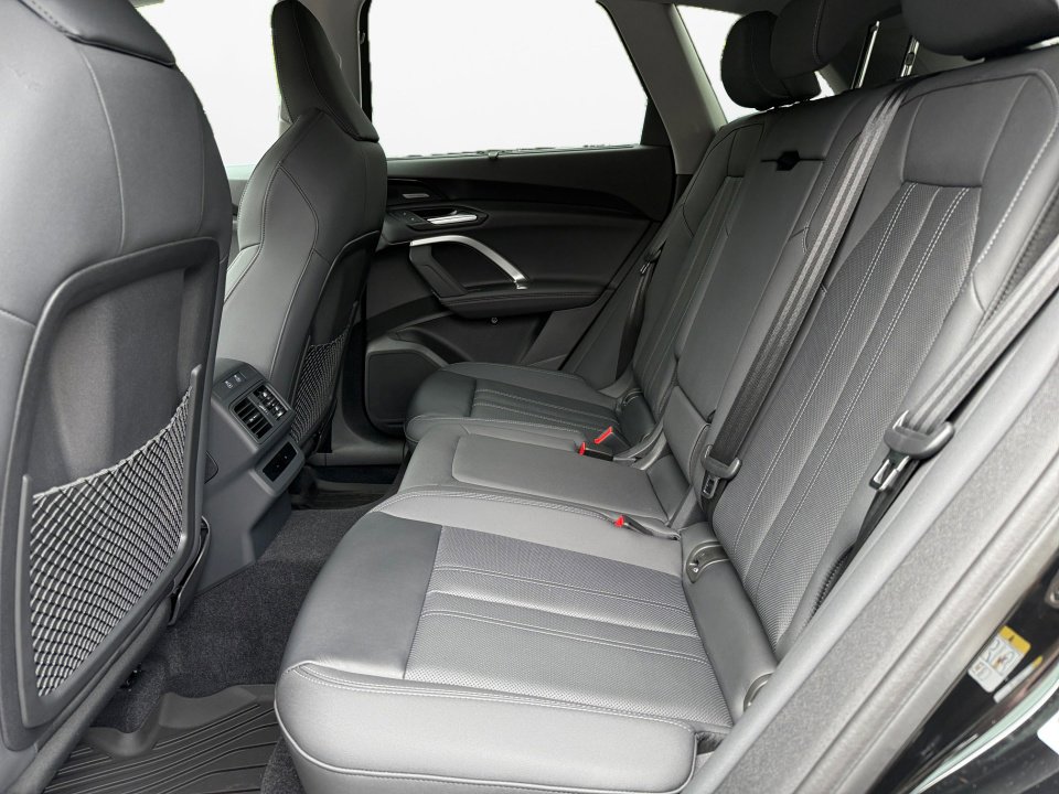 New 2025 Audi Q5 Premium Plus image 13