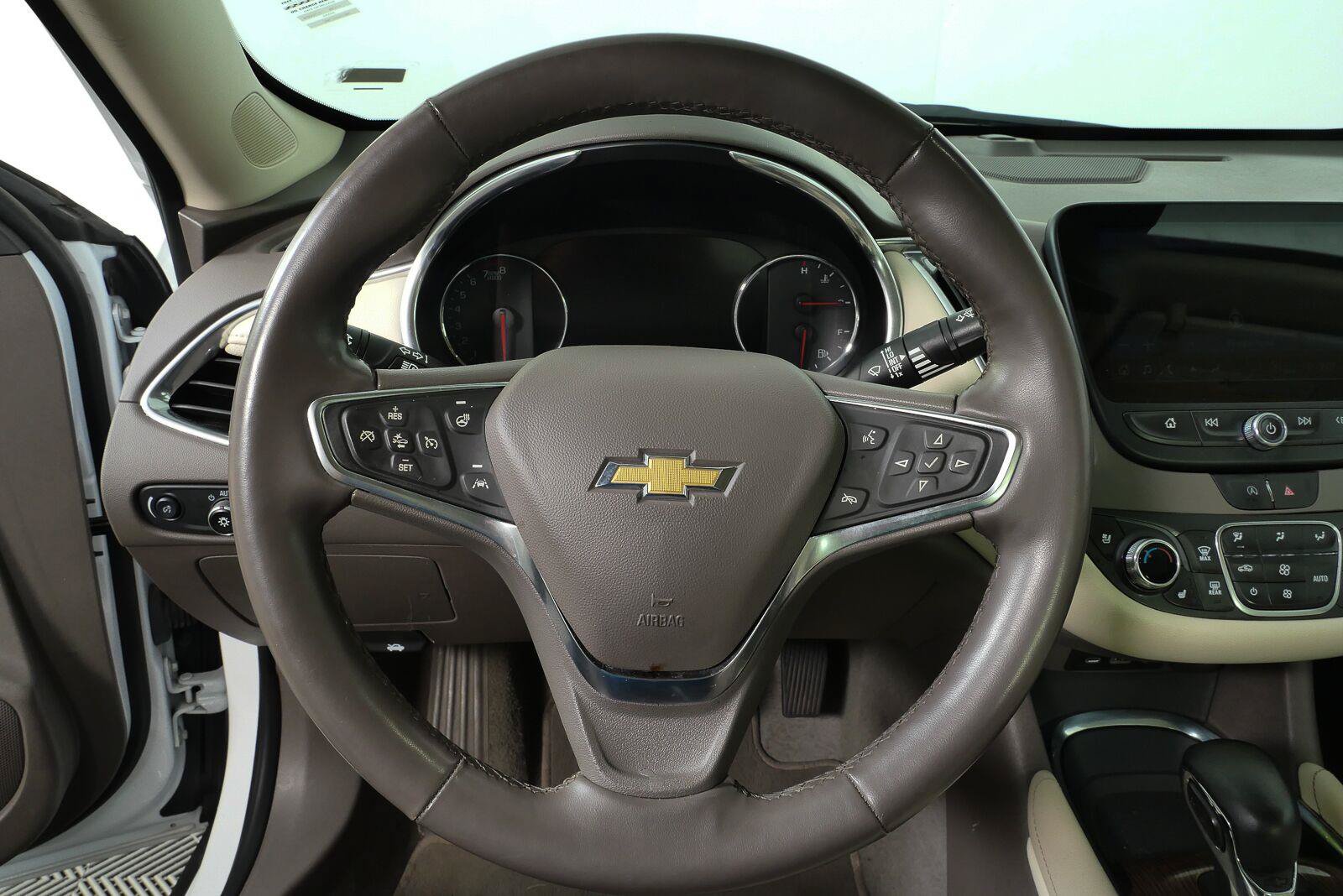 Certified 2024 Chevrolet Malibu LT FWD image 11