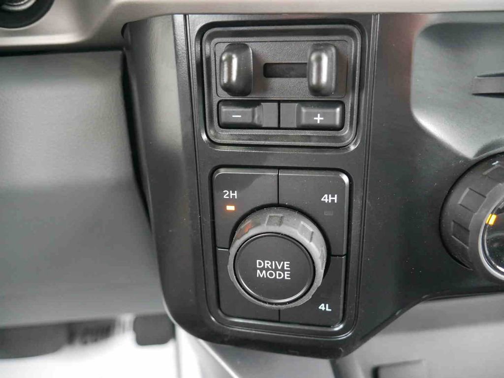 Used 2026 Ford F350 XLT image 41