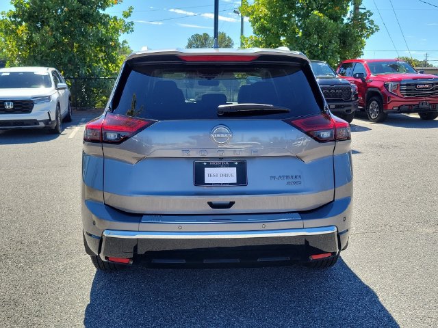 Used 2024 Nissan Rogue Platinum w/ Platinum Premium Package AWD/4WD image 5