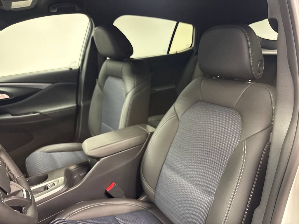 New 2026 Buick Envista Sport Touring w/ Convenience I Package FWD image 21