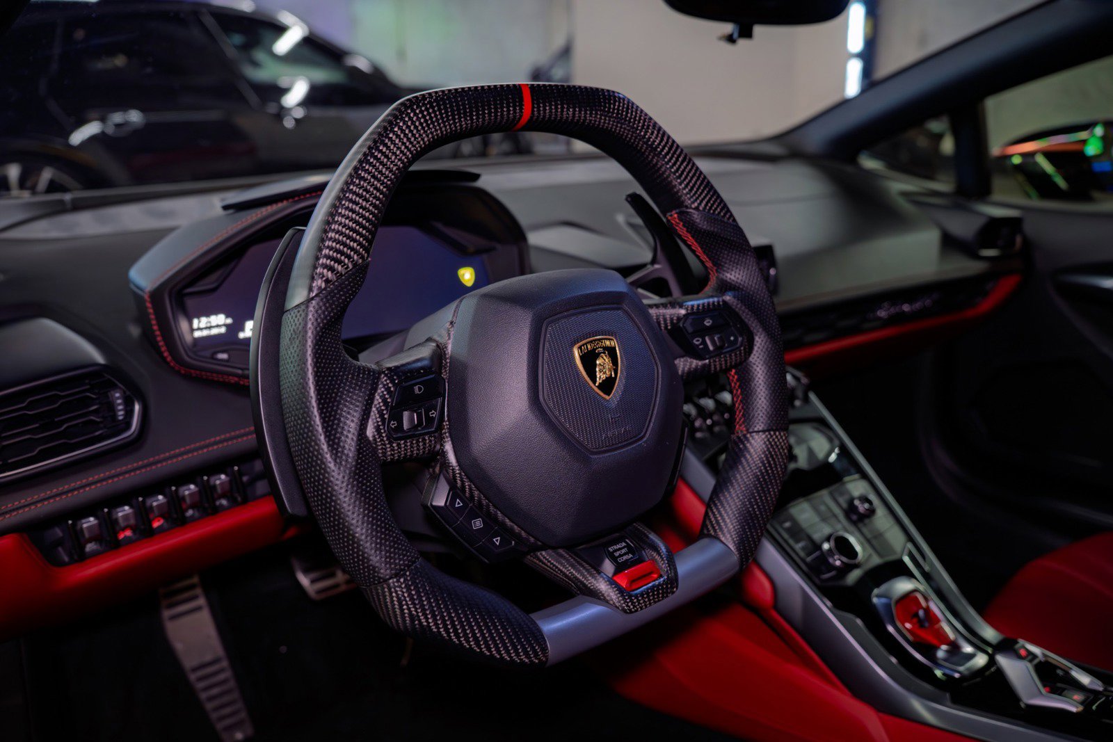 Used 2015 Lamborghini Huracan LP 610-4 image 7