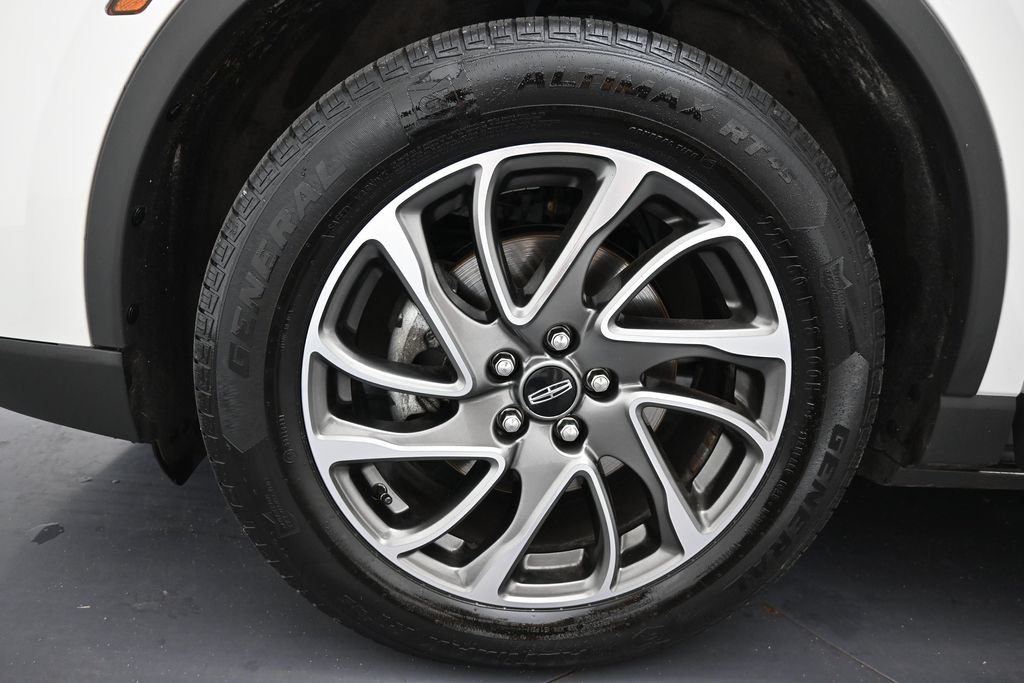 Used 2020 Lincoln Corsair AWD w/ Equipment Group 101A image 31
