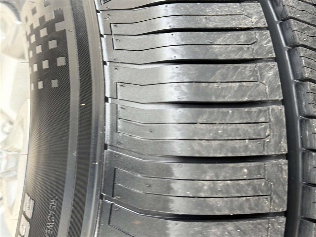 Used 2021 GMC Sierra 1500 SLT w/ SLT Convenience Package image 12