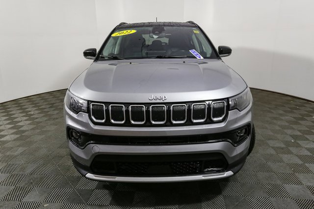 Used 2022 Jeep Compass Limited w/ Sun and Sound Group image 4