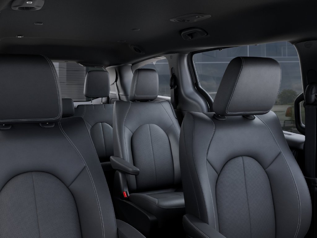 New 2026 Chrysler Voyager LX FWD image 26