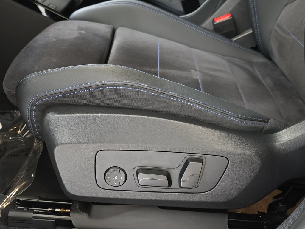 Used 2026 BMW X2 M35i AWD/4WD image 28