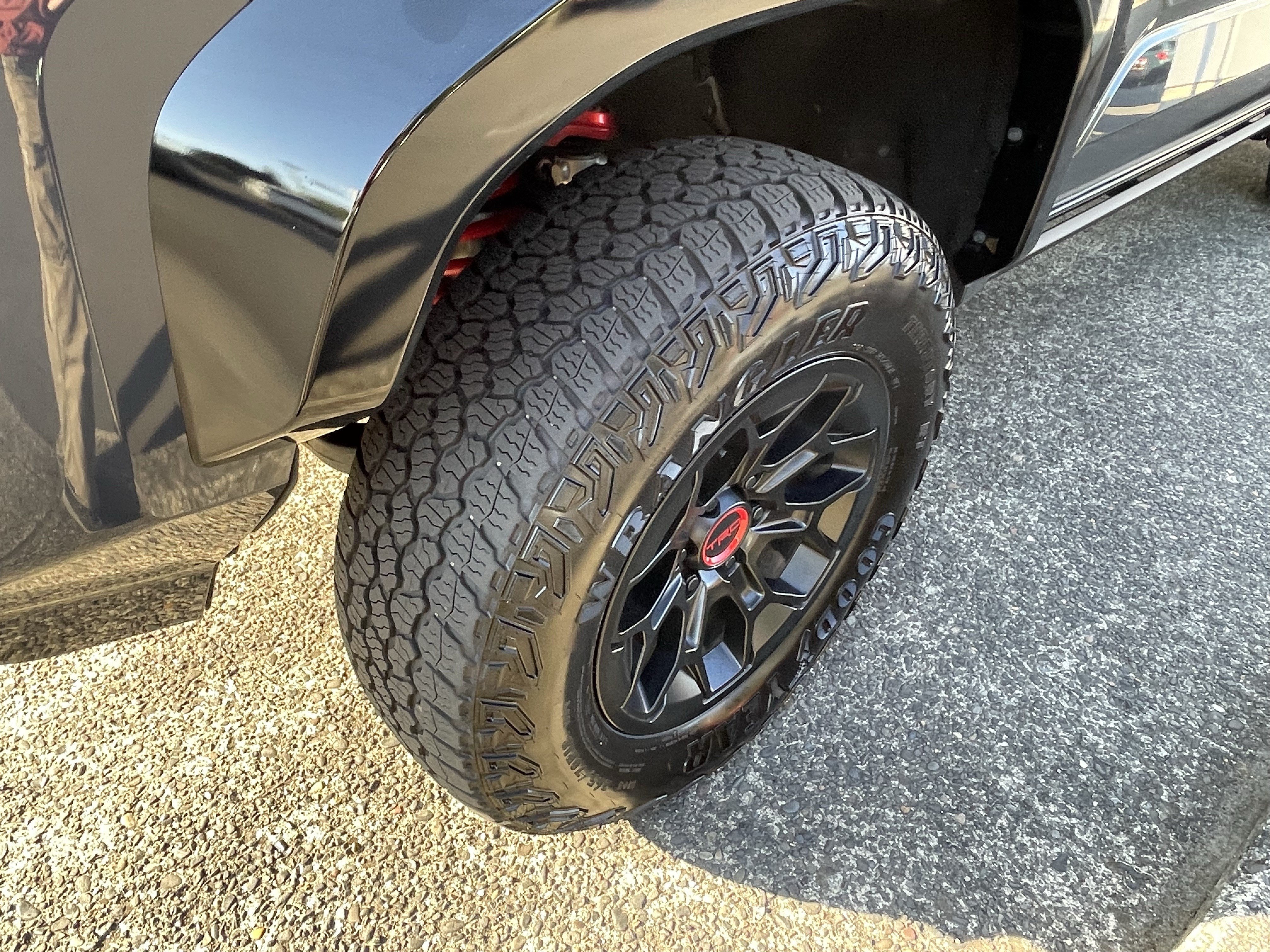 Certified 2025 Toyota Tacoma TRD Pro AWD/4WD image 8