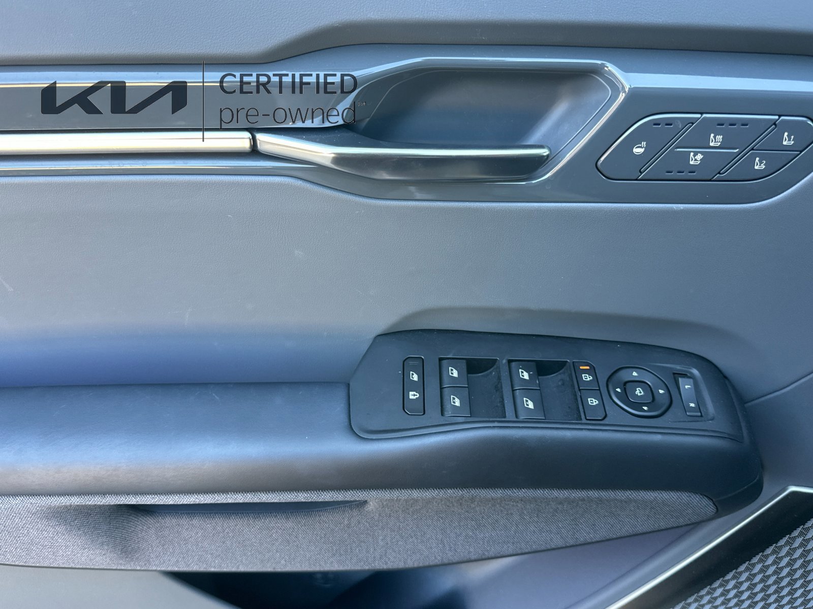 Certified 2024 Kia EV9 Land AWD/4WD image 12