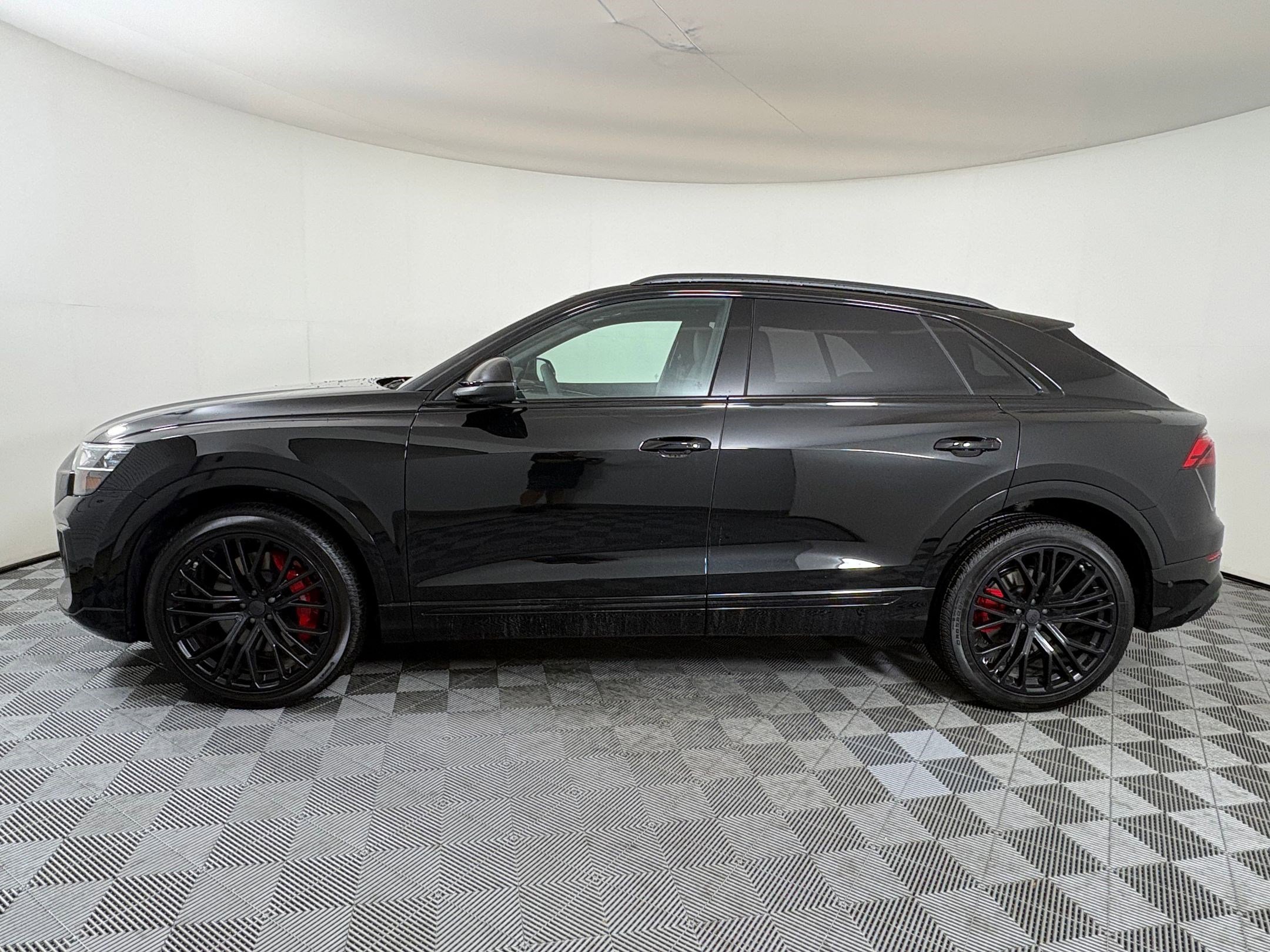 New 2026 Audi SQ8 Prestige image 2