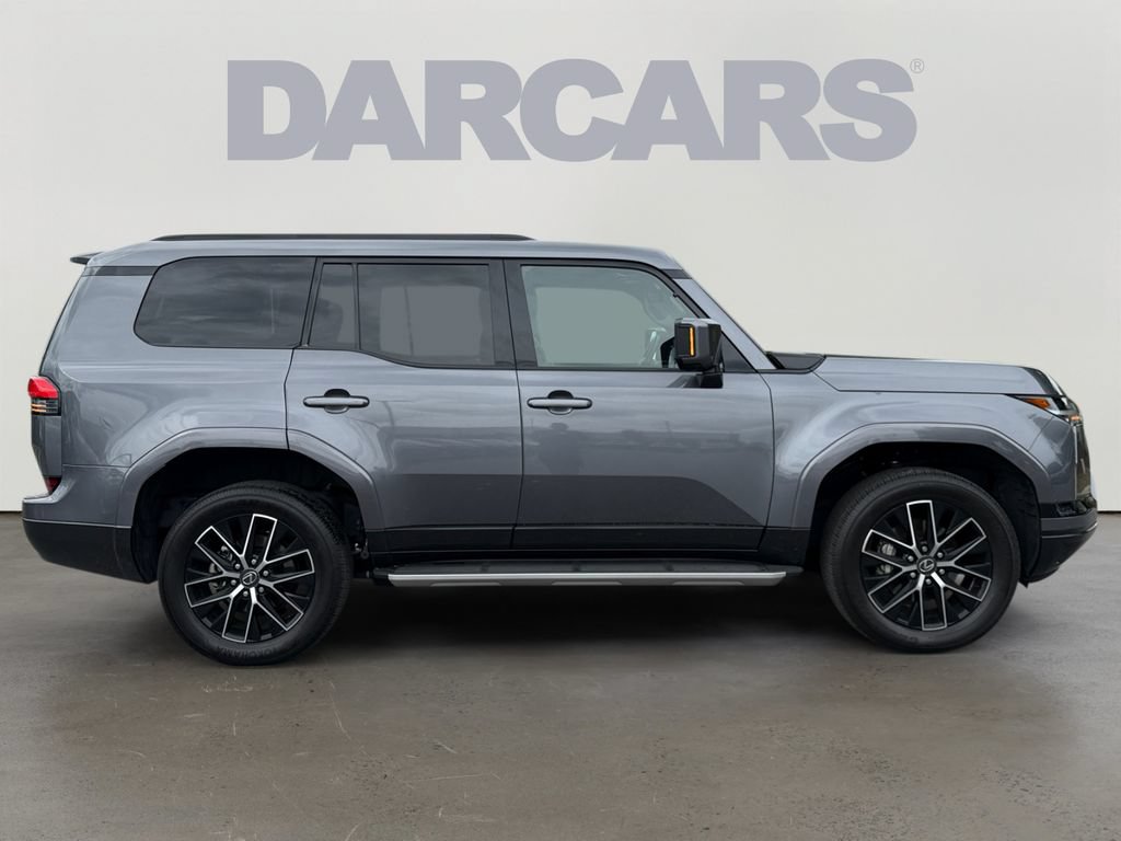 Certified 2025 Lexus GX 550 w/ Accessory Package (2T) AWD/4WD image 7