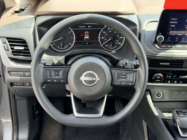 Used 2023 Nissan Rogue SV AWD/4WD image 18