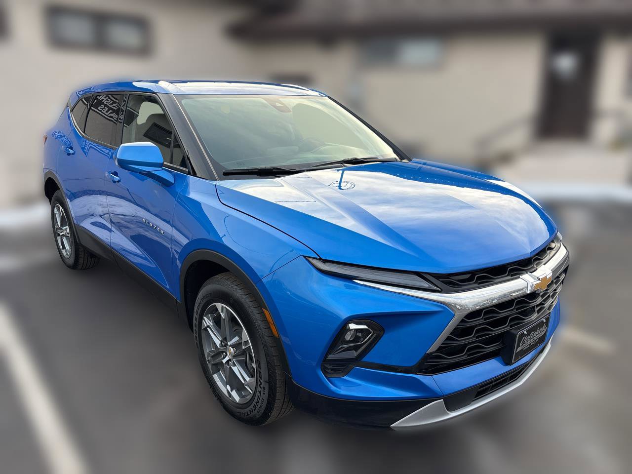 Used 2025 Chevrolet Blazer LT image 1