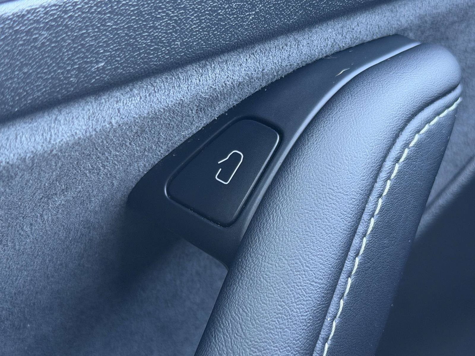 Used 2023 Tesla Model 3 Standard Range RWD image 19
