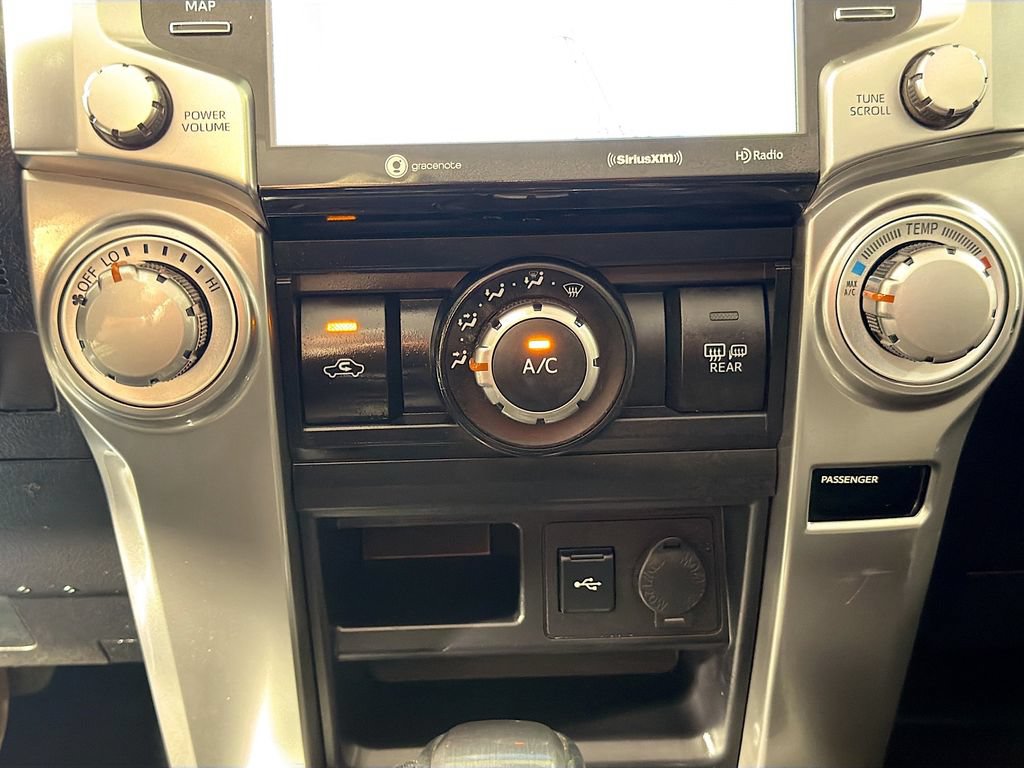 Used 2022 Toyota 4Runner SR5 Premium w/ Moonroof Package AWD/4WD image 17