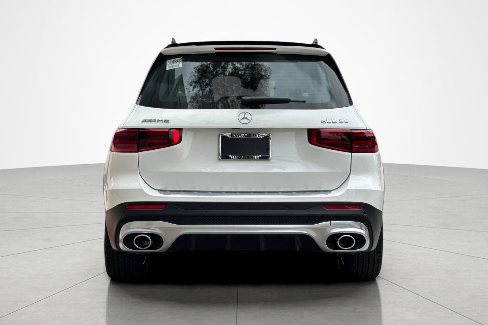 New 2026 Mercedes-Benz GLB 35 AMG 4MATIC image 4