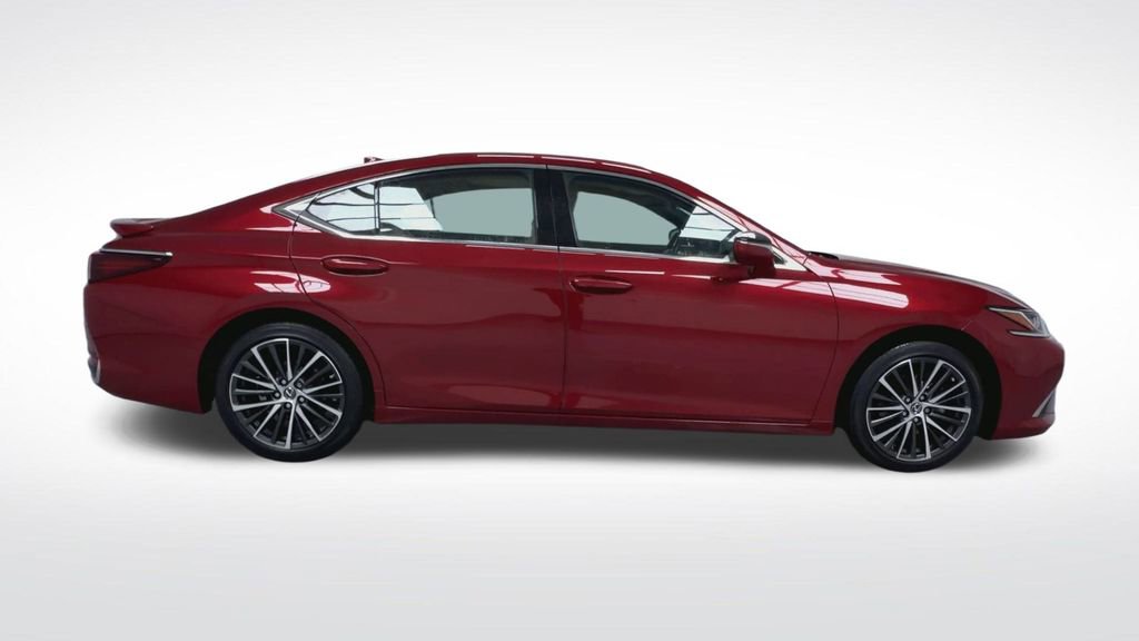 Used 2023 Lexus ES 300h w/ Premium Package image 9