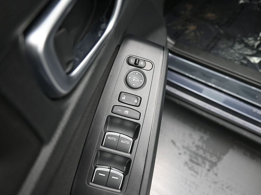 Used 2025 Honda Civic Sport image 31