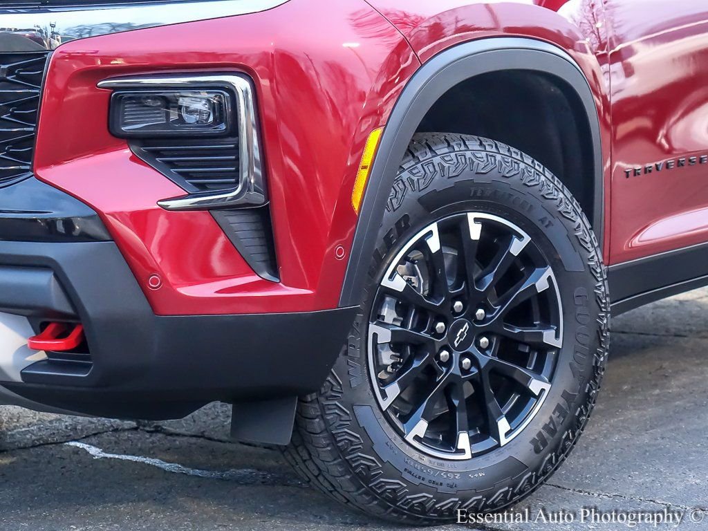 Used 2024 Chevrolet Traverse Z71 w/ Enhanced Driving Package image 4