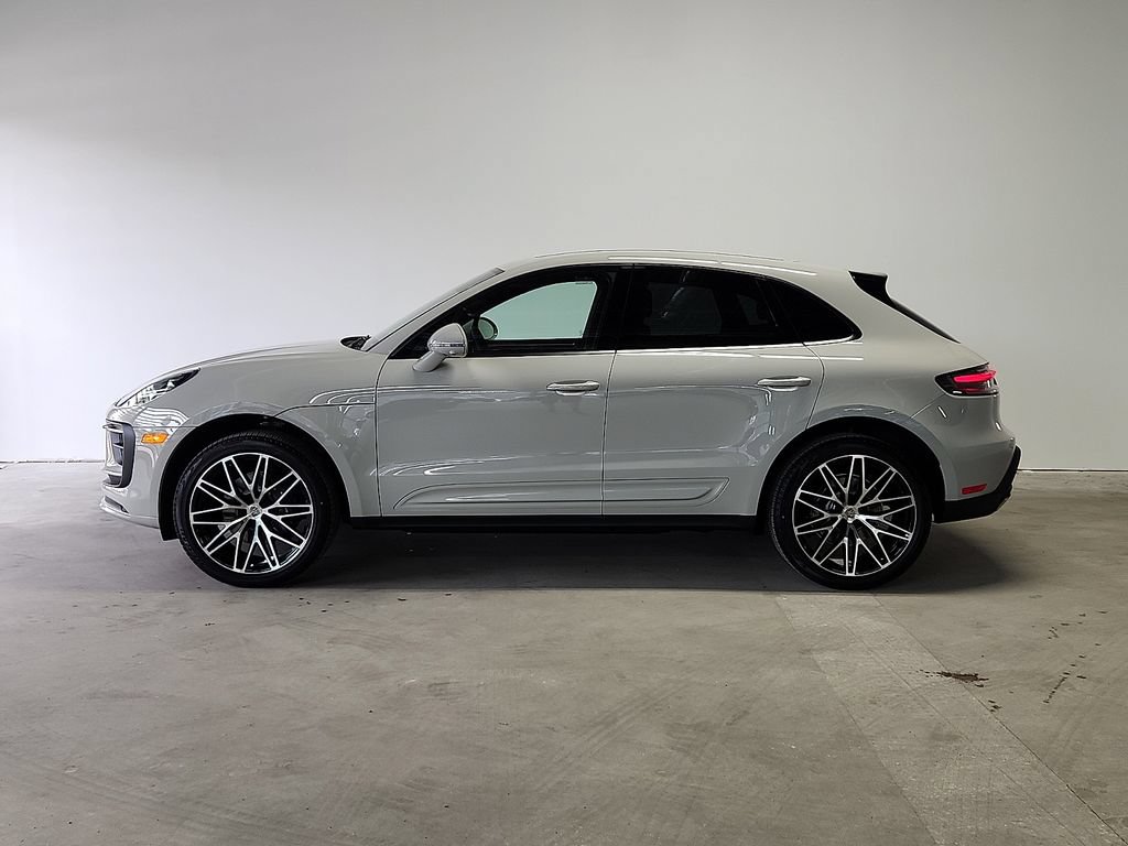 New 2026 Porsche Macan AWD/4WD image 2