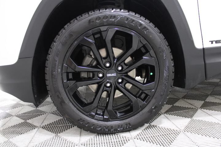 Used 2021 GMC Terrain SLT w/ Elevation Edition AWD/4WD image 50
