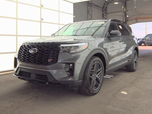 Used 2025 Ford Explorer ST