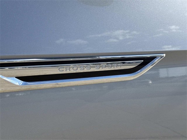 Certified 2024 Volkswagen Atlas Cross Sport SE image 9