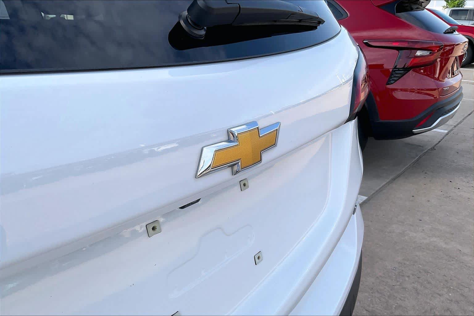Used 2024 Chevrolet Equinox LT FWD image 30