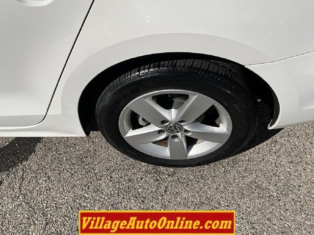 Used 2013 Volkswagen Jetta TDI FWD image 10