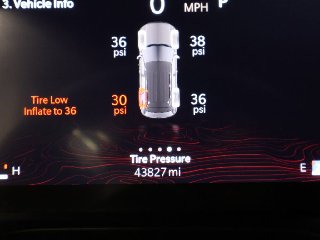 Used 2024 Jeep Grand Cherokee Limited AWD/4WD image 41