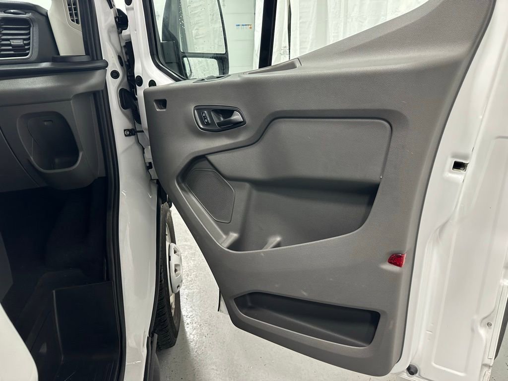 Used 2024 Ford Transit 350 XLT image 45