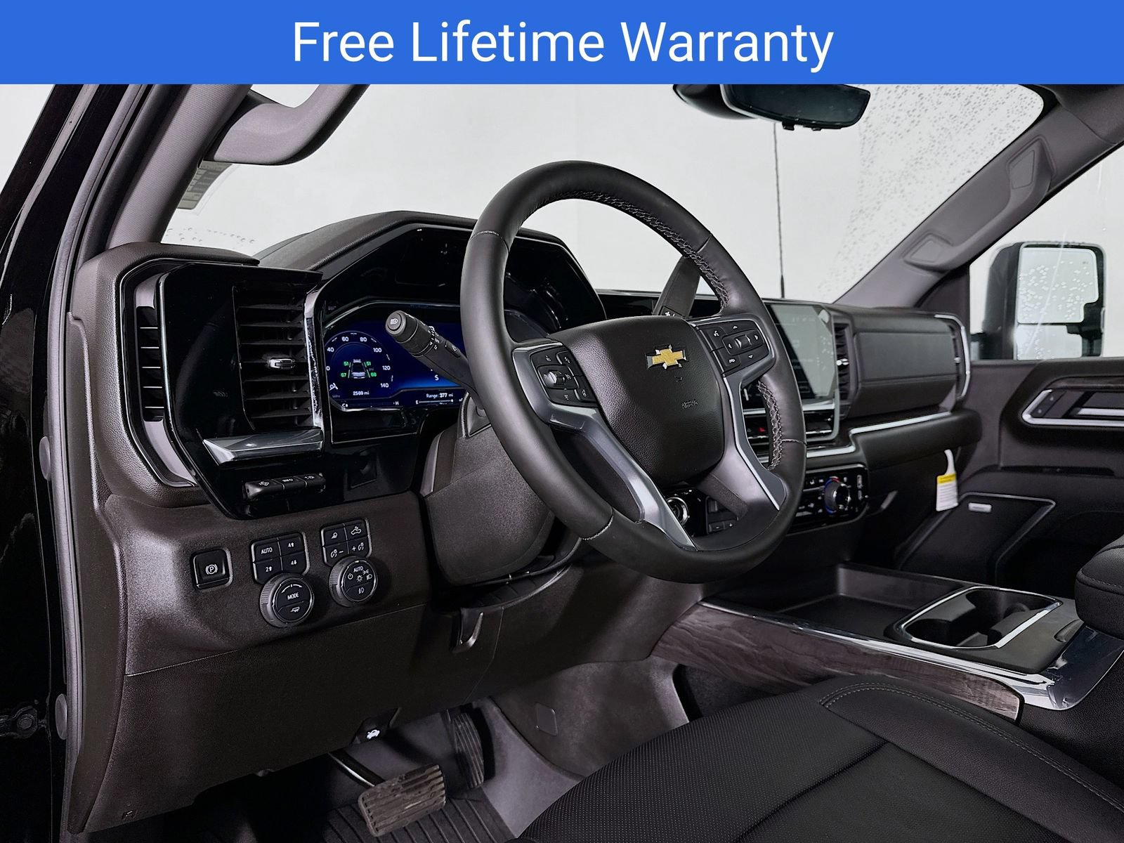 New 2025 Chevrolet Silverado 3500 LTZ w/ LTZ Premium Package AWD/4WD image 10