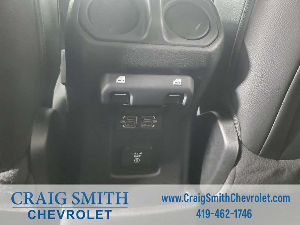 Used 2022 Jeep Wrangler Unlimited Sahara AWD/4WD image 31