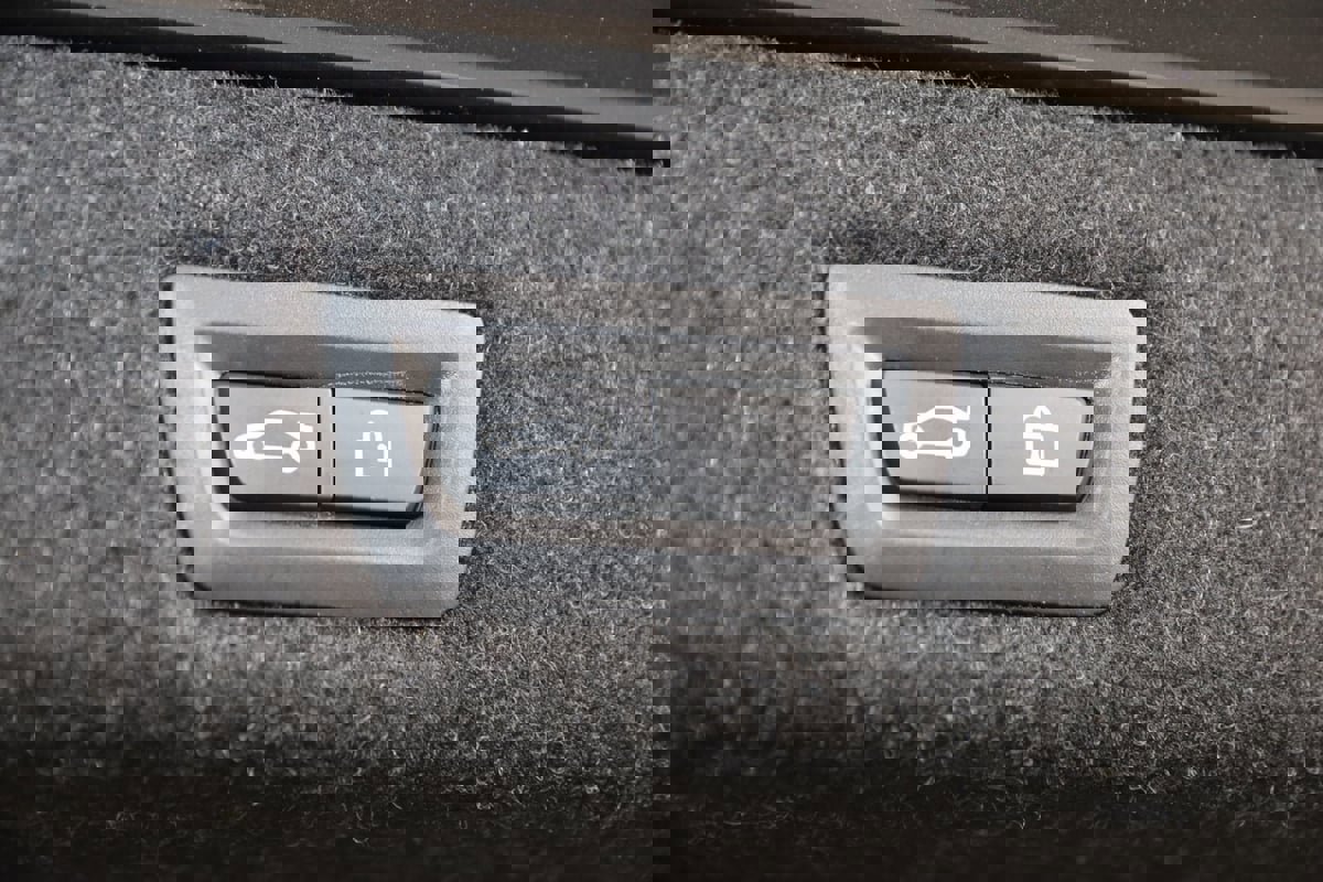 Used 2023 BMW 540i xDrive w/ M Sport Package image 57