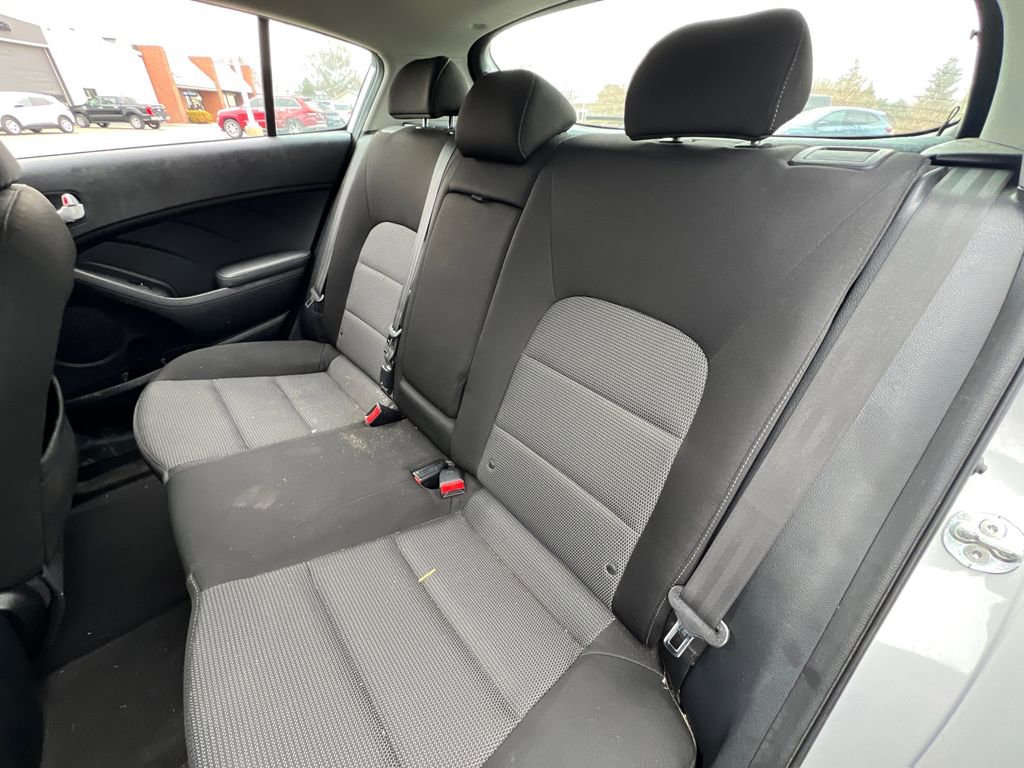 Used 2018 Kia Forte LX image 27