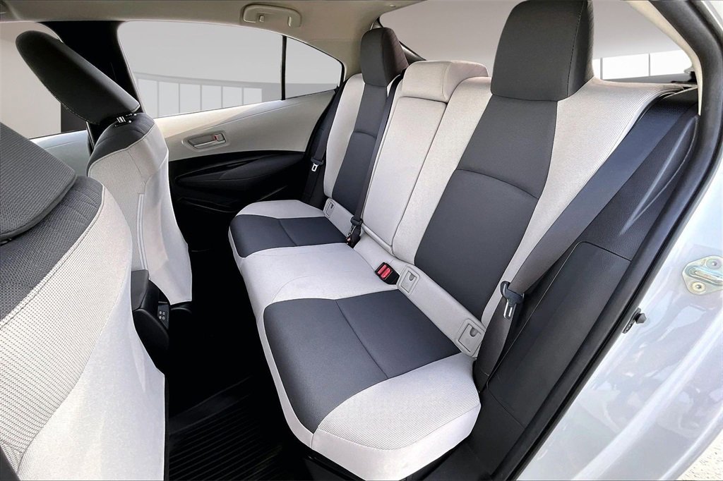 Used 2025 Toyota Corolla LE w/ LE Premium Package image 20