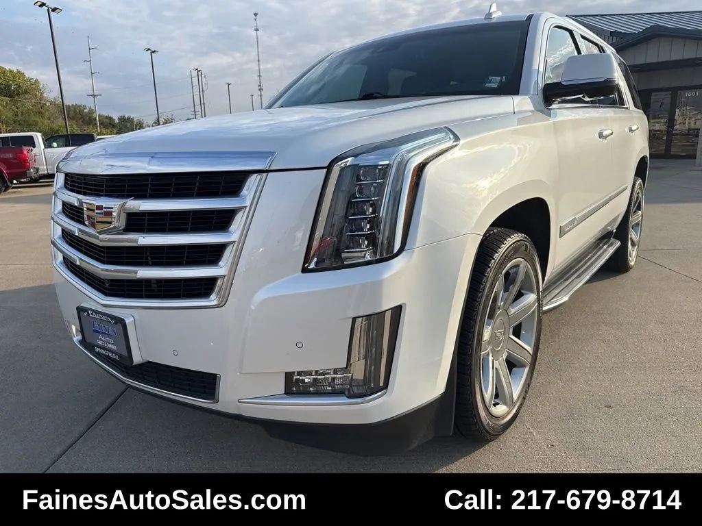 Used 2016 Cadillac Escalade Luxury image 2