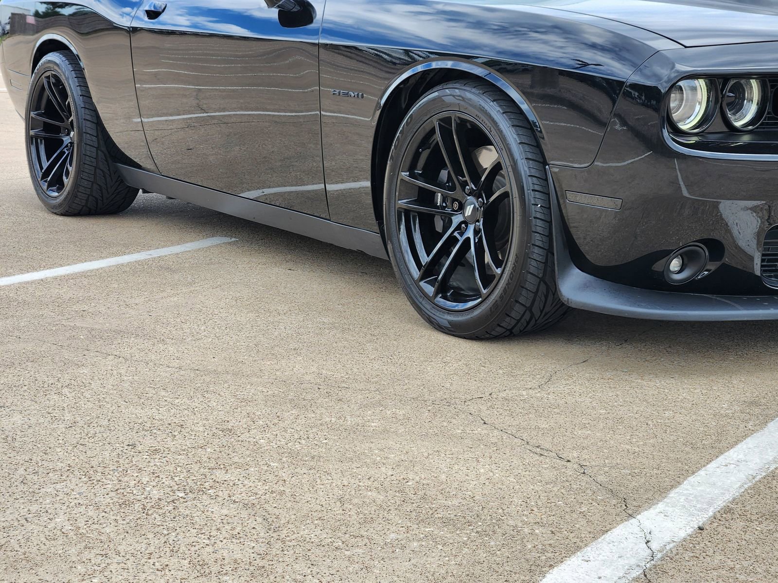 Used 2021 Dodge Challenger R/T w/ Performance Handling Group RWD image 11