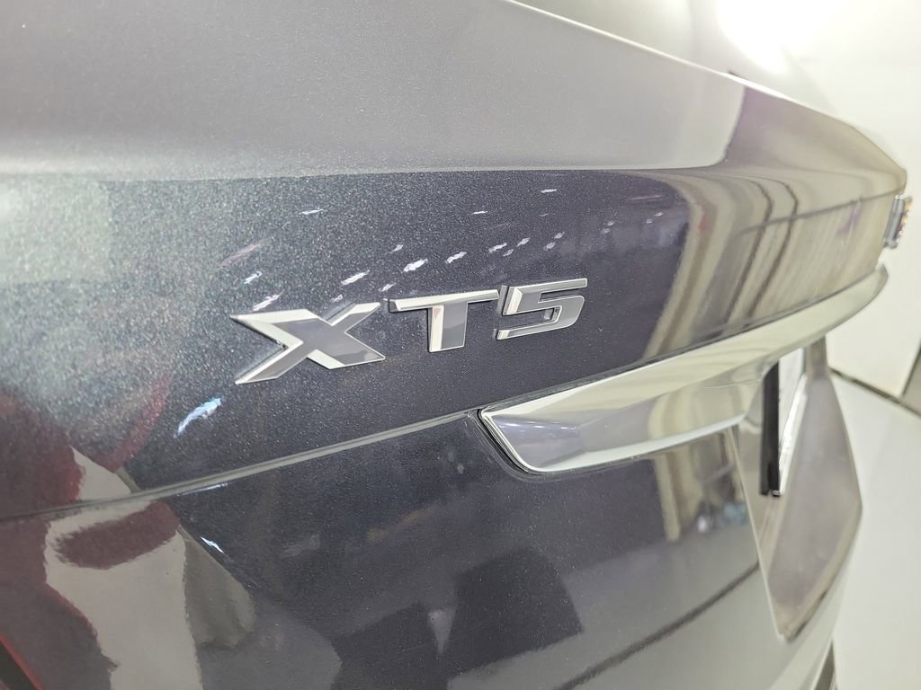 Certified 2023 Cadillac XT5 Premium Luxury w/ Technology Package image 7