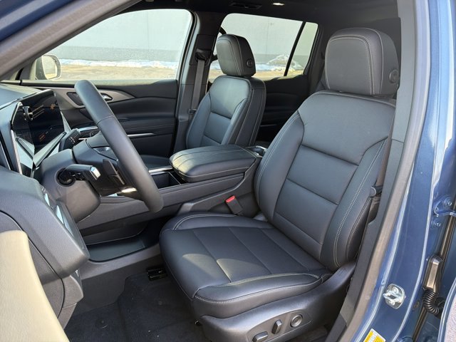 New 2026 Chevrolet Traverse LT image 12