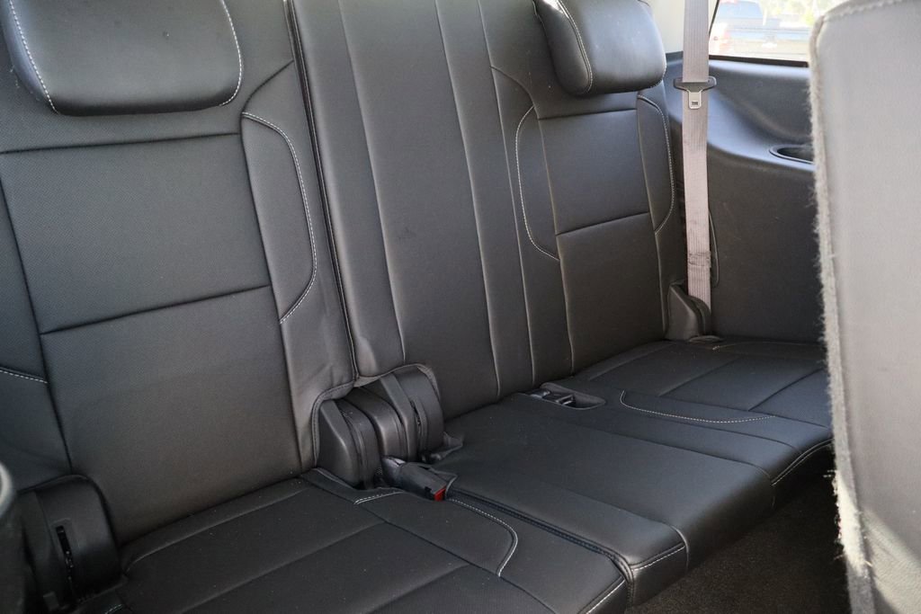 Certified 2016 GMC Yukon SLT w/ HD Trailering Package image 27