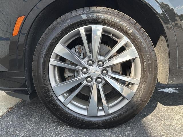 Certified 2024 Cadillac XT6 Premium Luxury FWD image 11