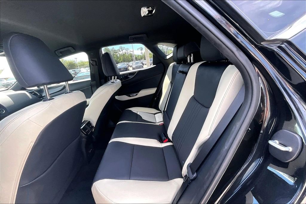 Used 2023 Lexus NX 250 FWD w/ Towing Package (2000 Lbs) image 17